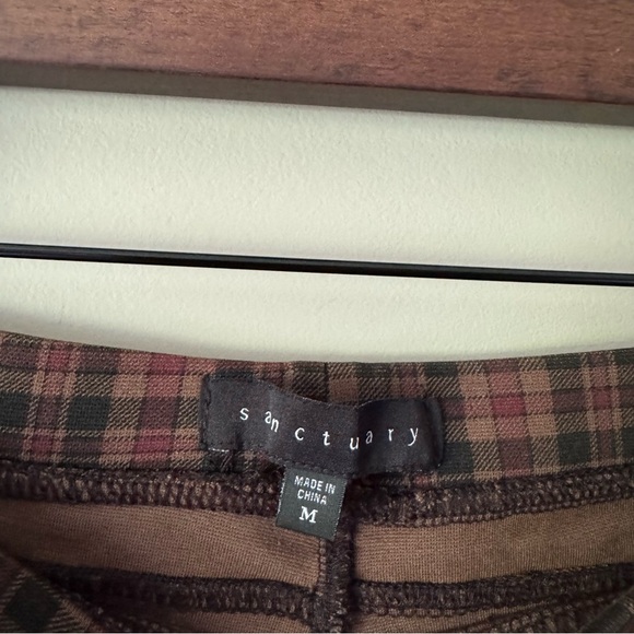 SANCTUARY KNIT LEGGINGS BURGUNDY BLACK AND BROWN PLAID SIZE MEDIUM EUC - Picture 7 of 7